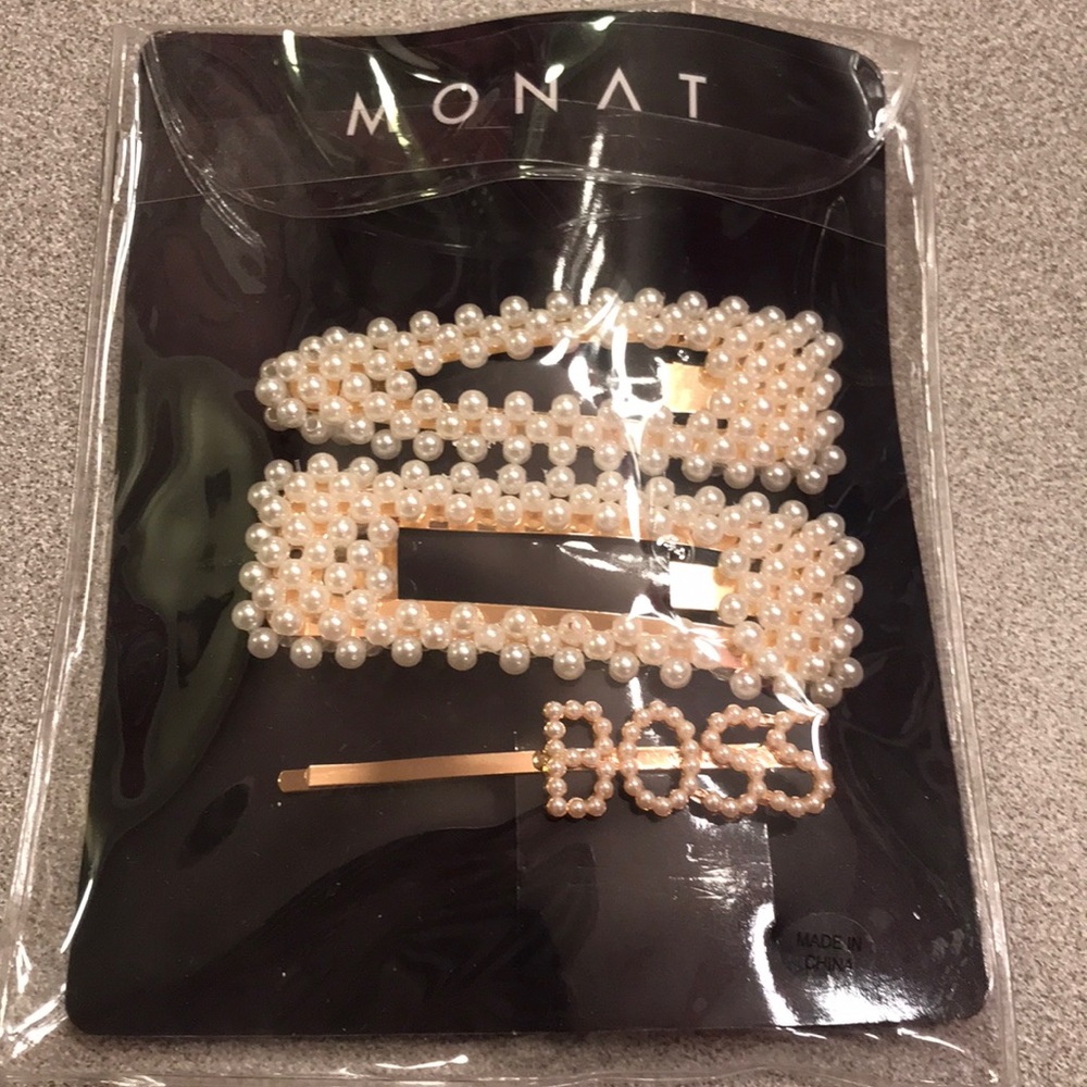 Monat hair pins